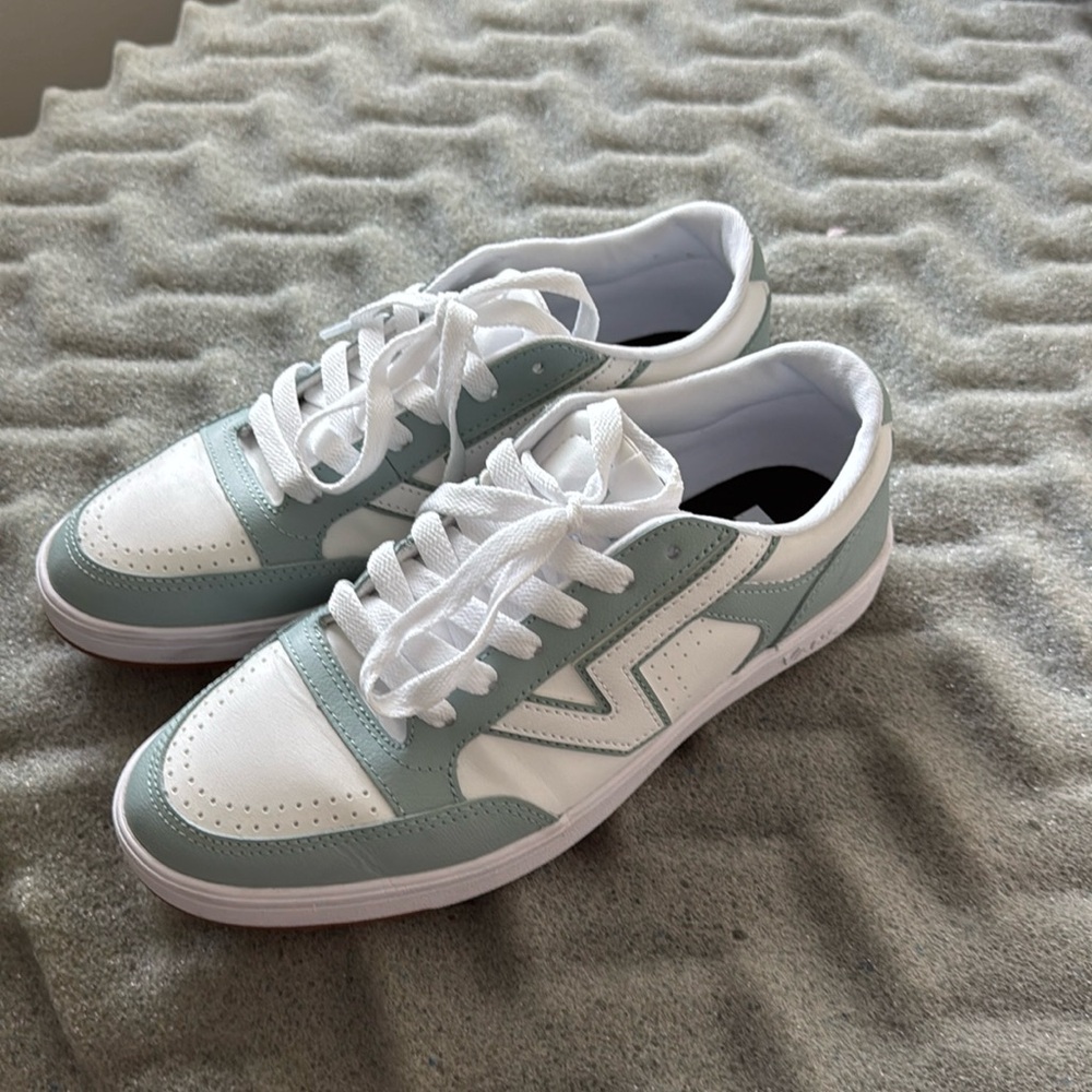 Women vans size 10 worn once